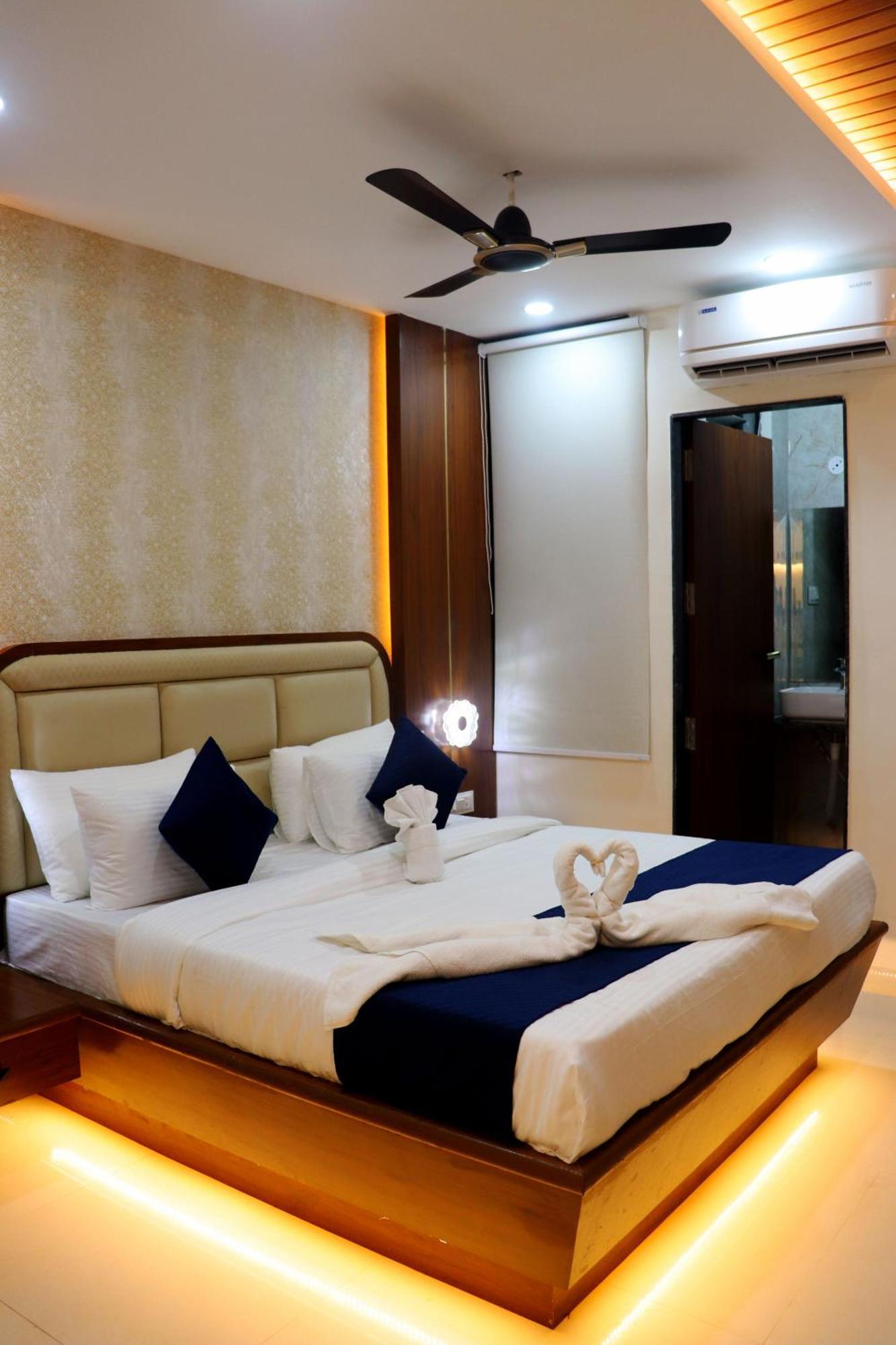 Hotel Aranyasutra Inaya, Indore Esterno foto