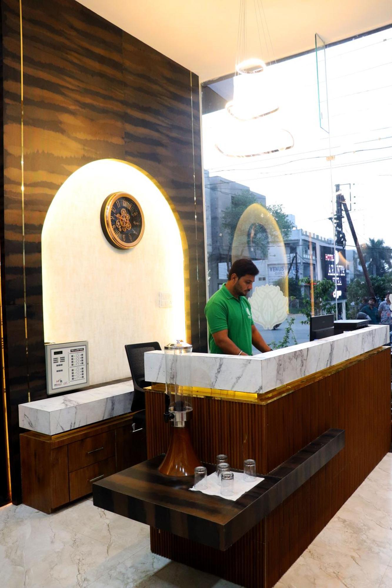Hotel Aranyasutra Inaya, Indore Esterno foto