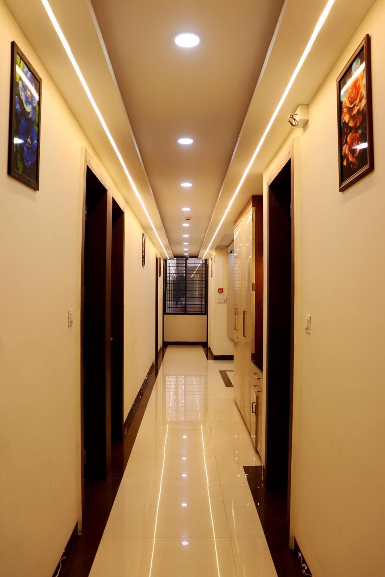 Hotel Aranyasutra Inaya, Indore Esterno foto
