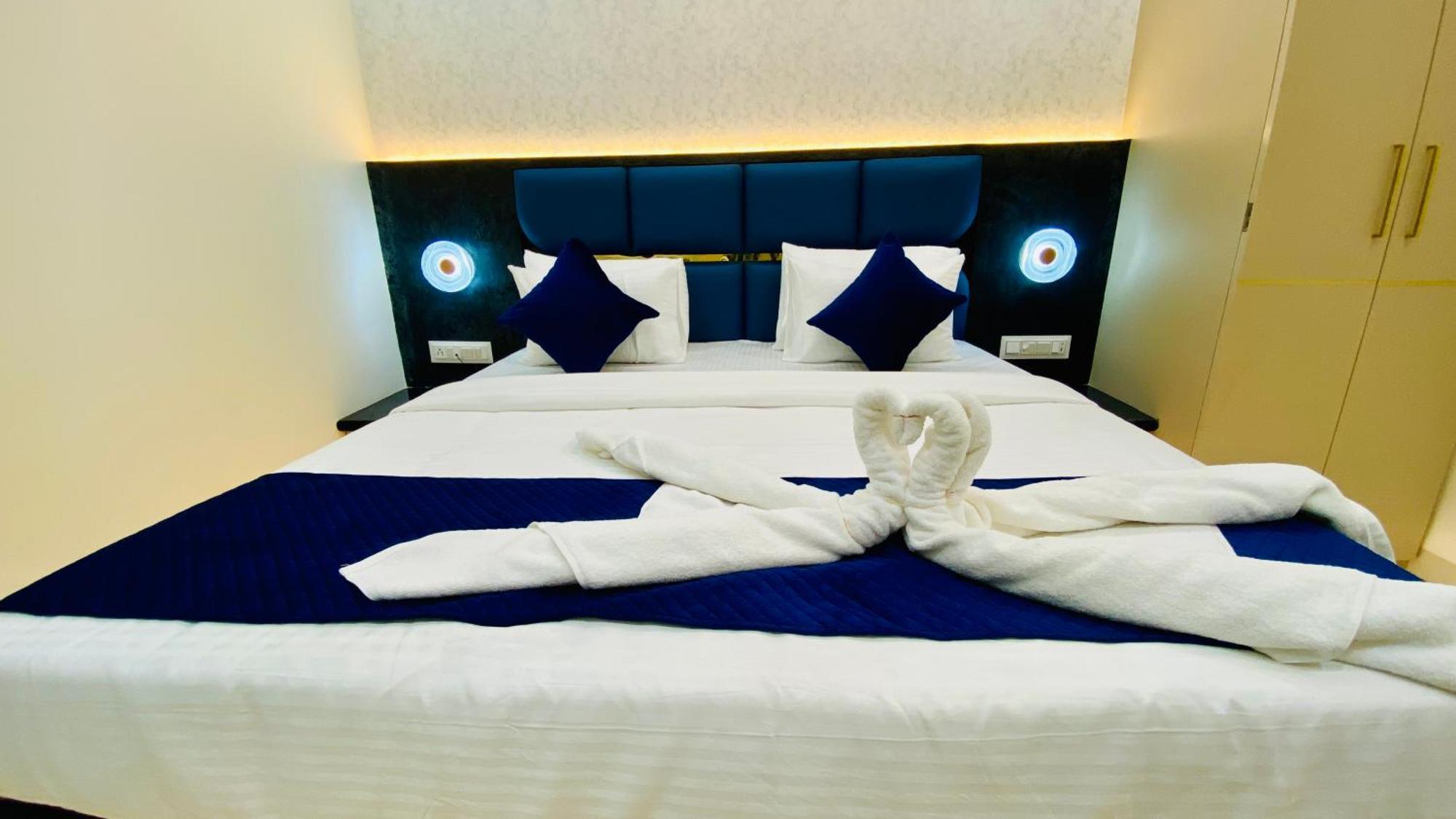 Hotel Aranyasutra Inaya, Indore Esterno foto