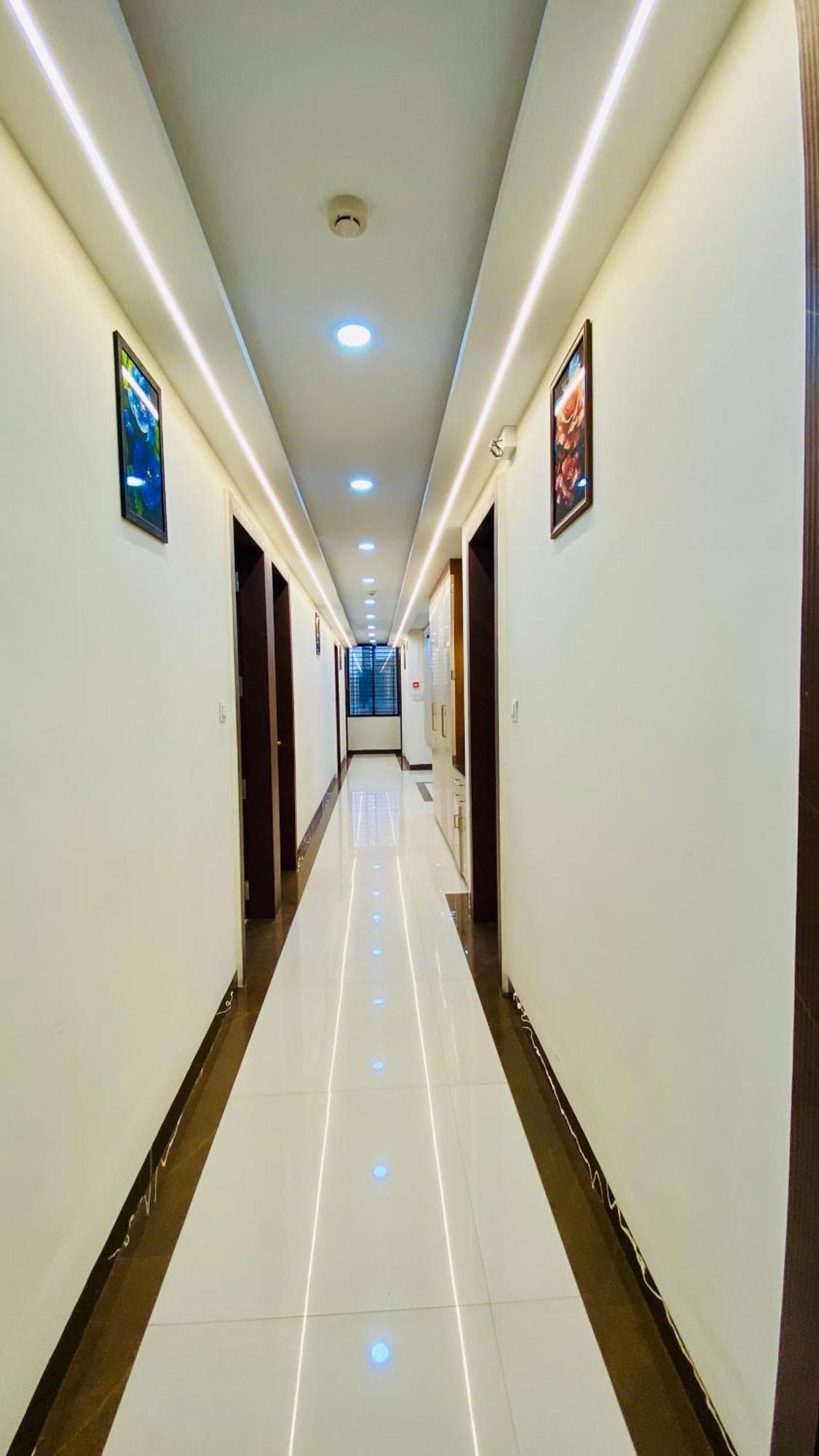 Hotel Aranyasutra Inaya, Indore Esterno foto